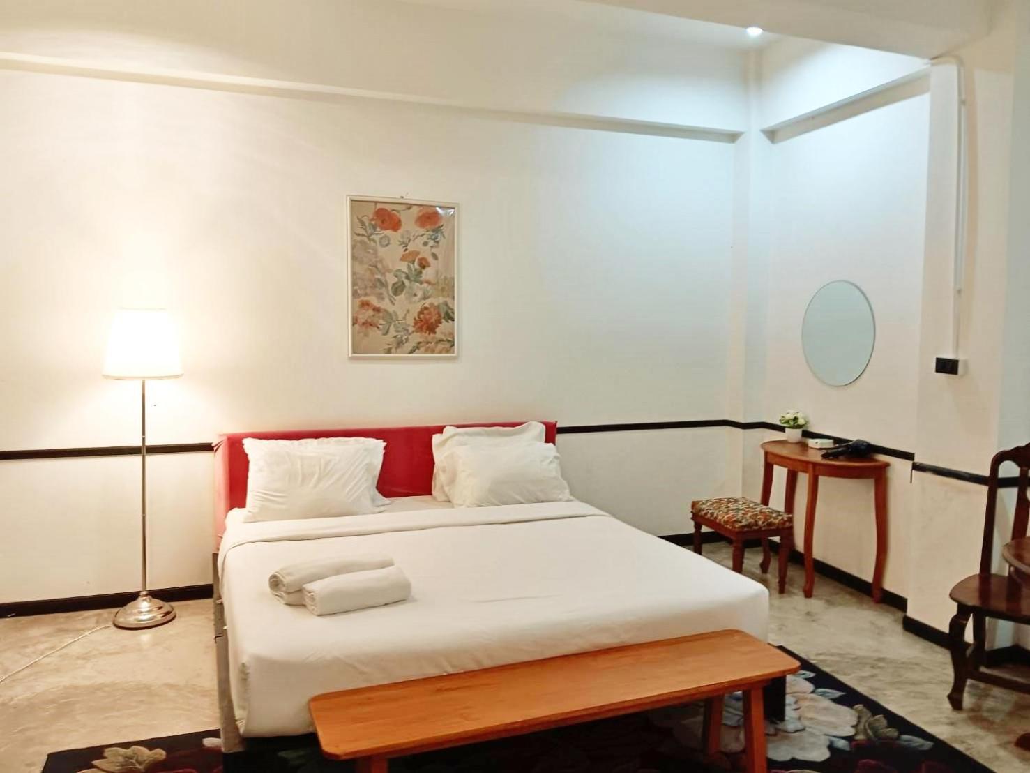 The Character Yaowarat V เดอะ คาแรคเตอร์ เยาวราช 3 Apartment Банкок Екстериор снимка